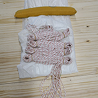 Pliage d'un parachute de secours, étape 3